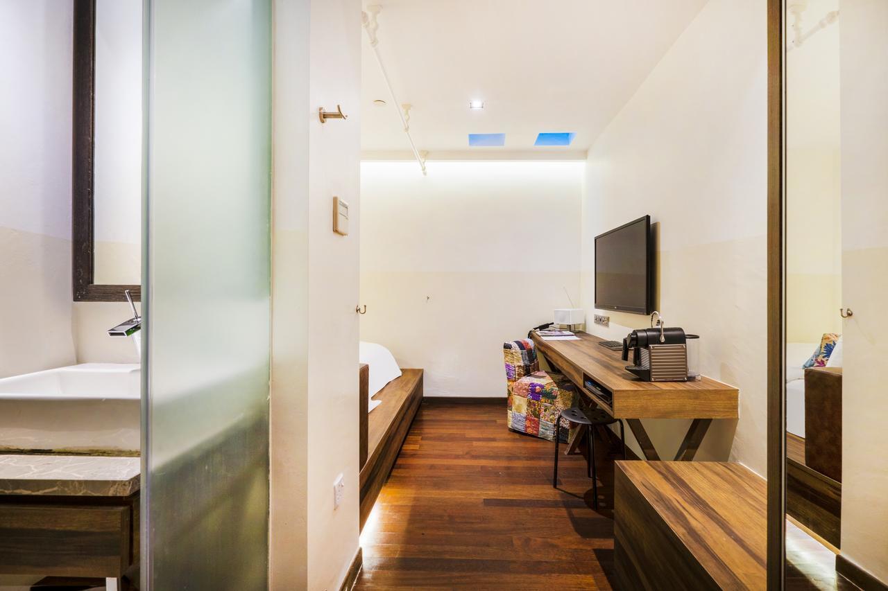 The Daulat By Hotel Calmo Singapore Exterior photo